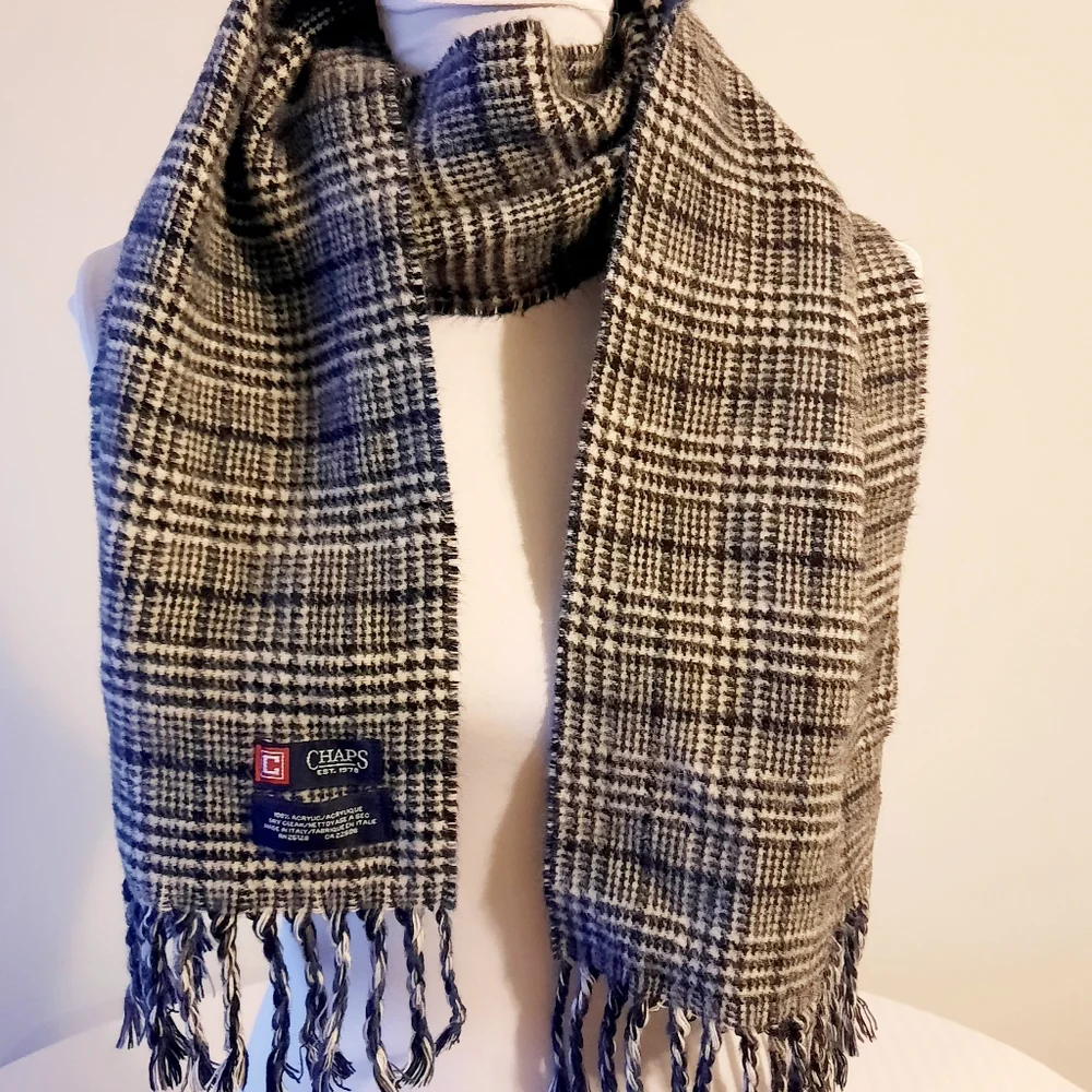 Plaid scarf